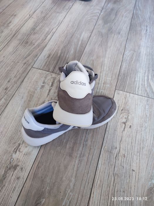 Sprzedam buty Adidas rozm 41,5