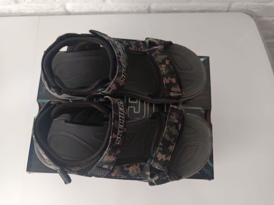 Сандалі босоніжки Sketchers, 36р