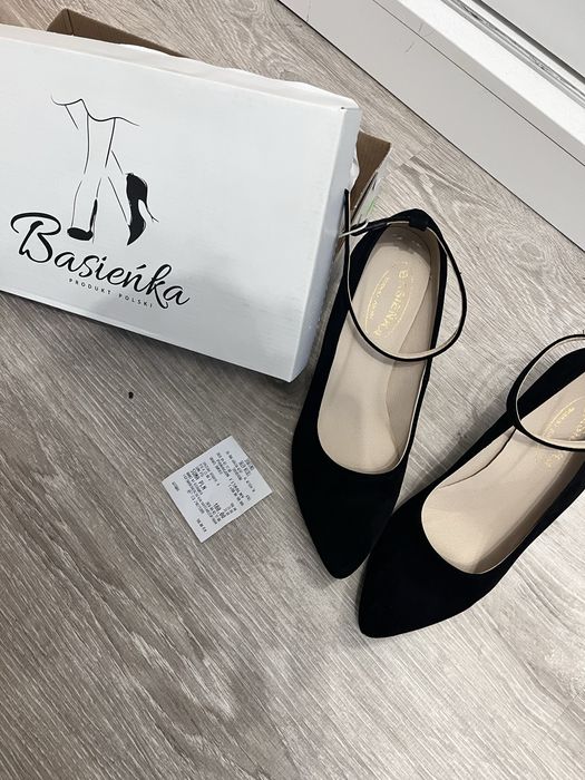 NOWE buty na slupku czarne z paseczkiem rozmiar 40