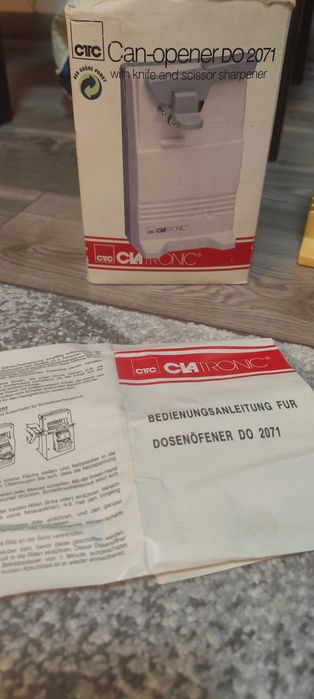 Otwieracz i ostrzałka Clatronic DO 2071
