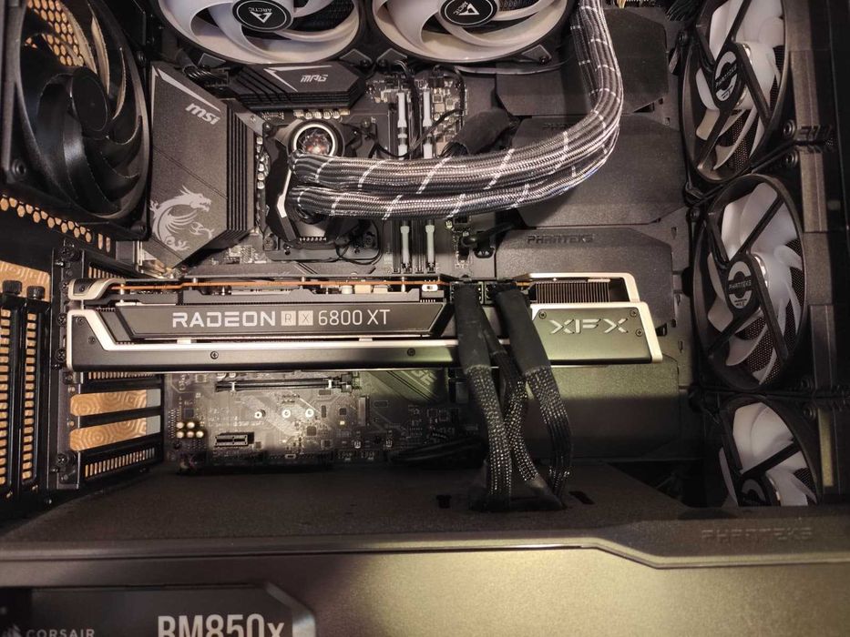 VENDO: AMD Radeon RX 6800 XT XFX — Estado Impecável + Benchmarks Provados