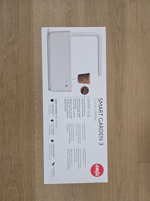 Click and Grow– The Smart Garden 3 (Novo, por abrir)