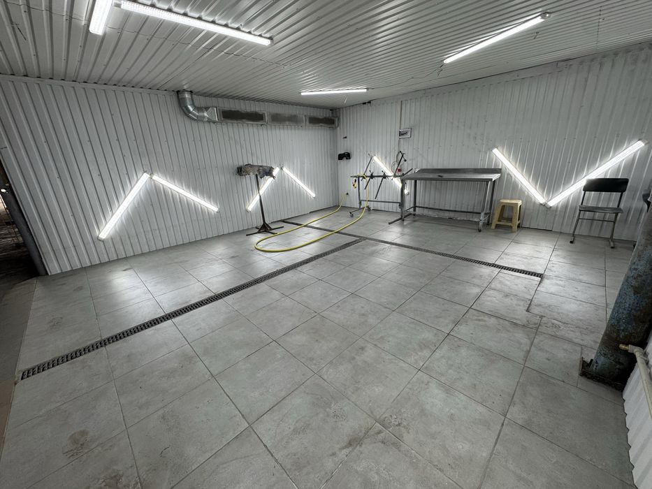 Ареда подъемника место на СТО механик маляр