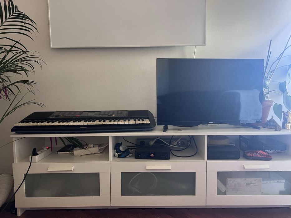 Aparador sala/tv ikea