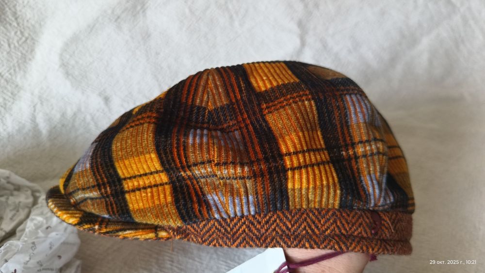 Kaszkiet 8-paneli sztruks Alfonso D'Este XL 60-61 cm