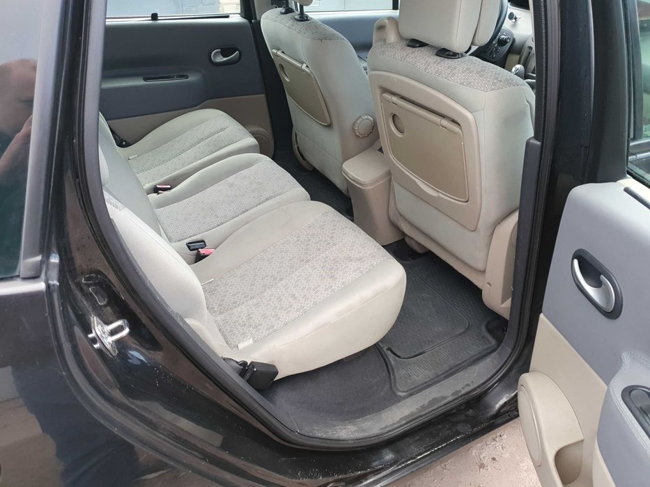 Renault Scenic 2 2007 (рестайлинг)