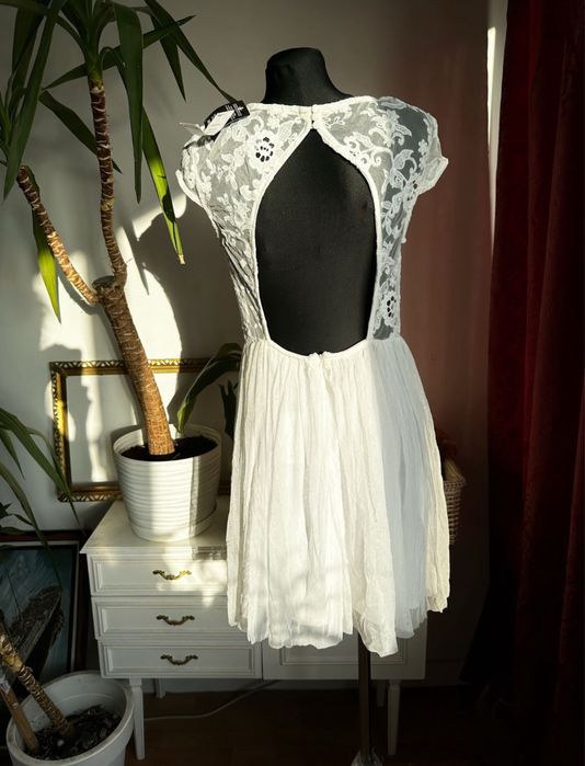 Biała tiulowa koronkowa sukienka mini 42 xl asos luxe