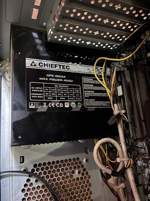 Системний блок в зборі