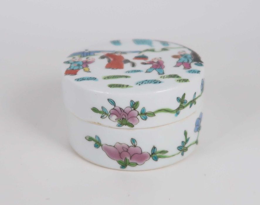 Caixa pequena porcelana da China - Figuras