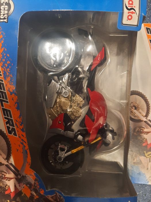 Motocykl figurka