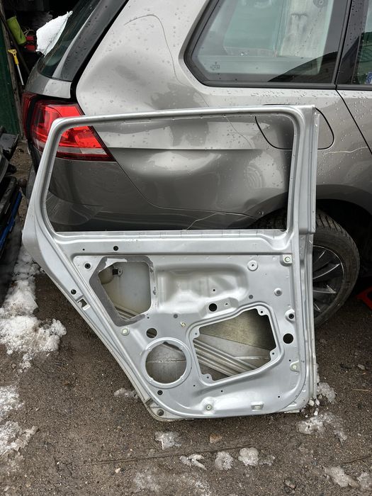 Дверка задня ліва фабія 2 комбі универсал