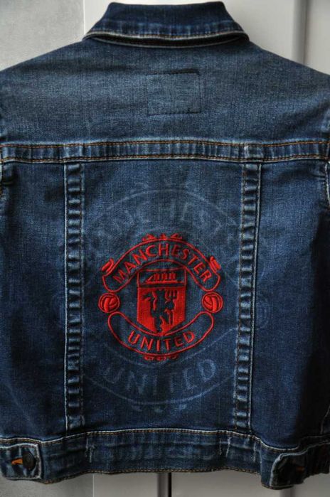 "TRUE RELIGION" джинсовая куртка пиджак джинсовка. р. 5 лет.