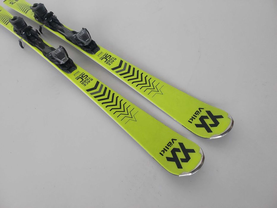 Narty VOLKL racetiger SC limited 158 CM (1)