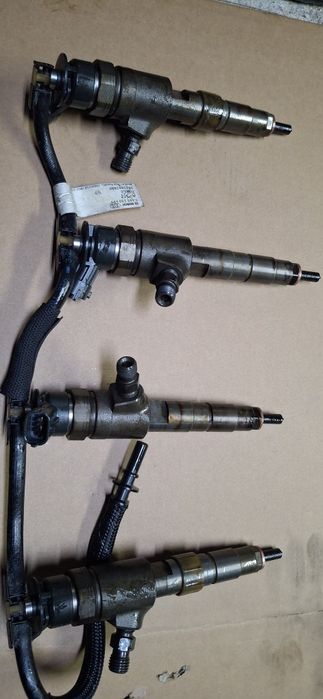 Injectores Renault / mercedes 1.7 e 1.8 dci