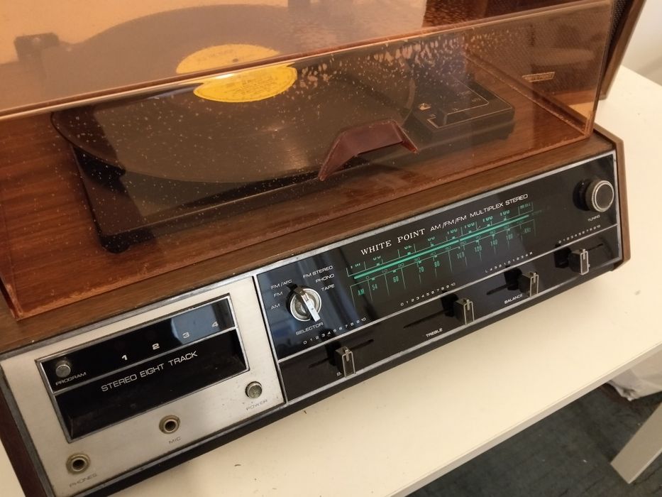 Radio Girasiscos Vintage, White Point Model 4588