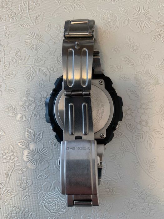 Sprzedam zegarek CASIO GST-W100D-1A4ER   5444