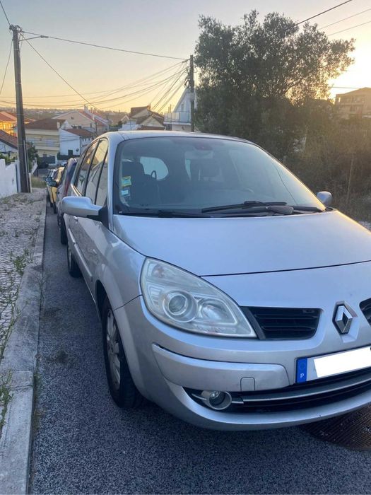 RENAULT GRAND SCÉNIC II (jm) 1.5 dci 105 cv foto 2