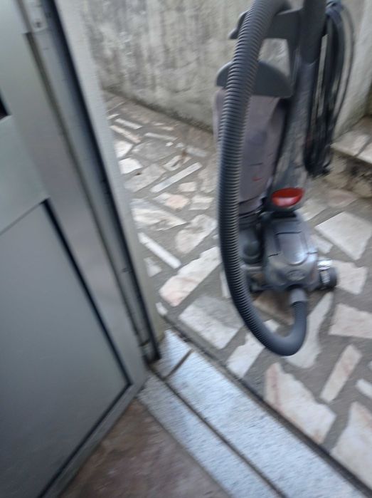 Aspirador kirby em ótimo estado