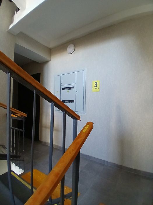 Продаж 2-х кімнатної квартири+ земельна  ділянка.Бородянка.