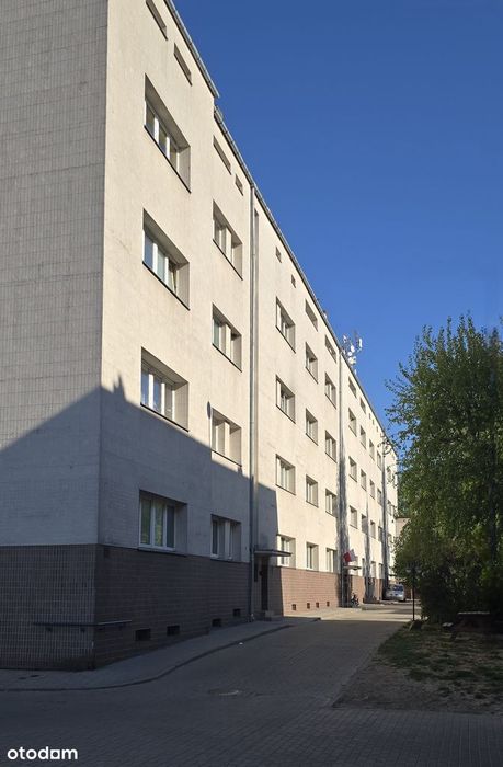 Jasne mieszkanie z dwustronną ekspozycją na zamkniętym osiedlu