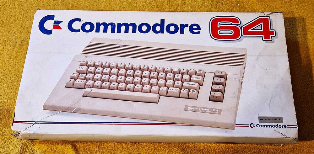 Commodore 64 - Box jednostka z zasilaczem