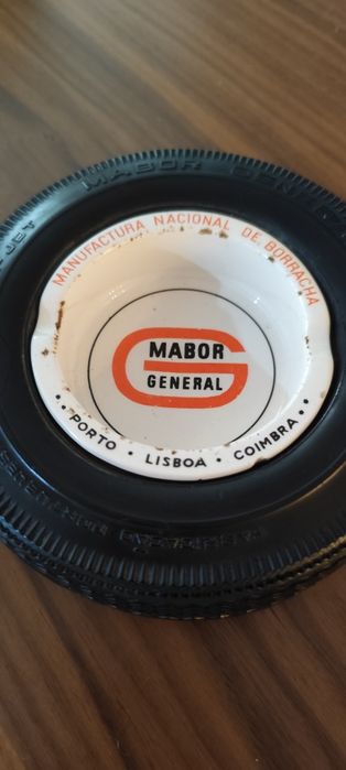 Cinzeiro e puzzle de colecção