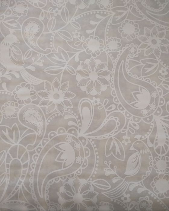 White Roller Blind436680783750778882