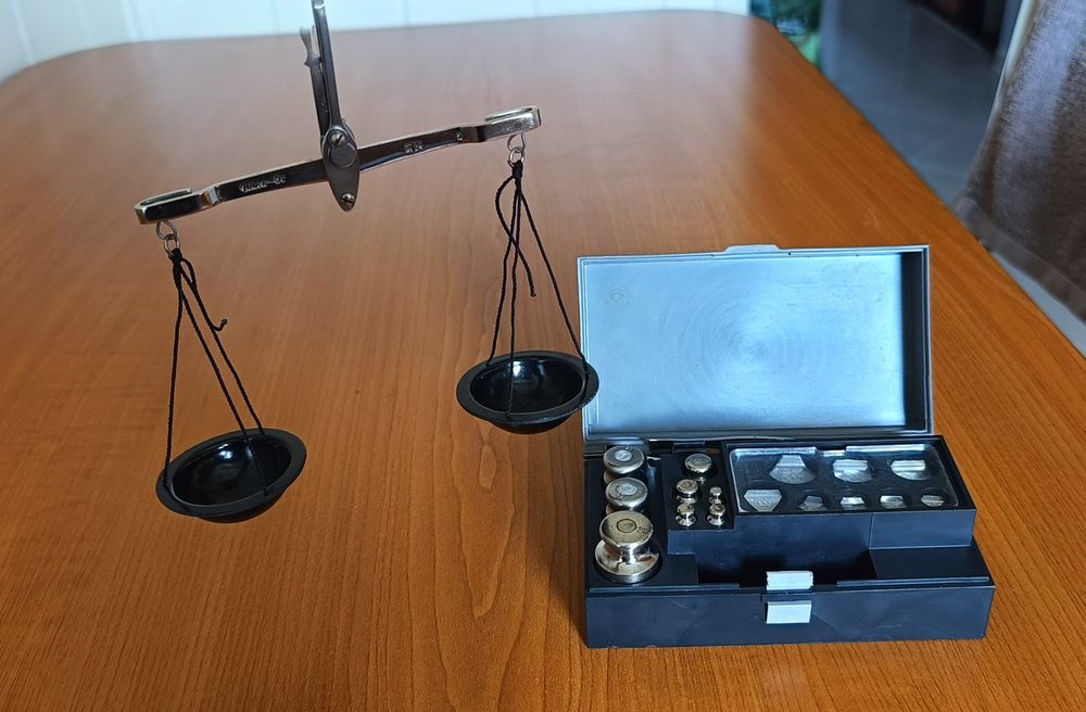 Waga szalkowa laboratoryjna stara CCCP
