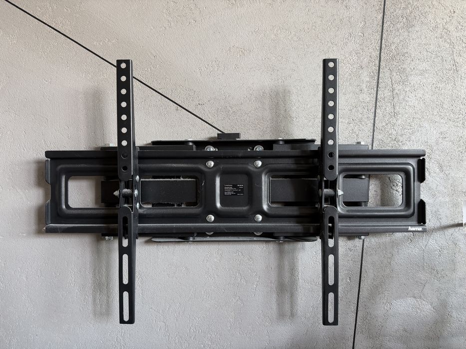 Uchwyt do telewizora Hama 32–84” – 50 kg – solidny