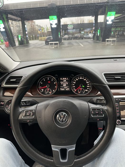 Volkswagen Passat CC
