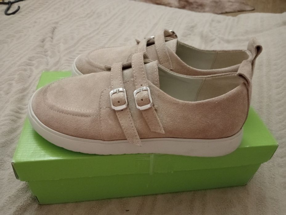 Лофери .37 розмір