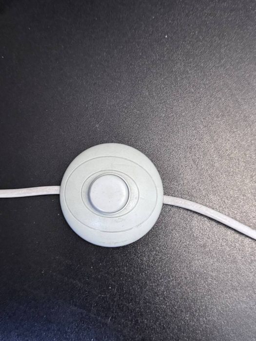 Торшер на тренозі / білий / сканди стиль