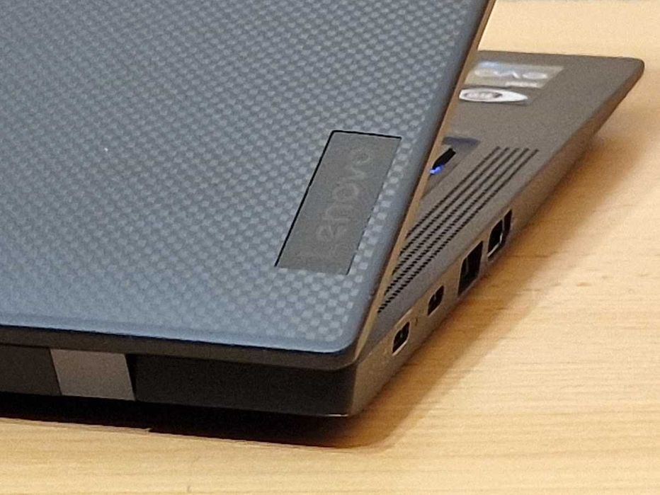 Lenovo ThinkPad X1 Carbon Gen 10 Intel Core i7-1255U IPS(3840x2400) 4K