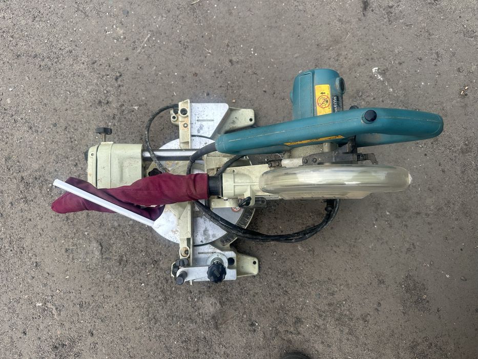 Торцовка Makita ls0714
