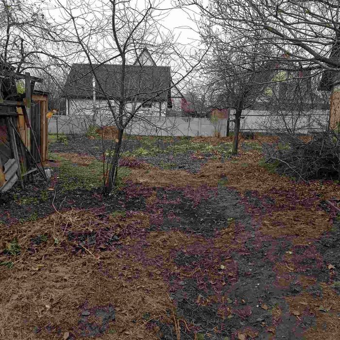 Продається пів будинку.