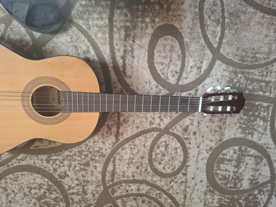 Продаю гітару Hohner HC03