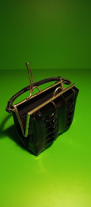 Piękna wiekowa torebka z ciekawym zamknięciem-okazja