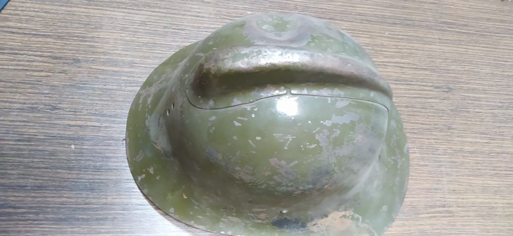 Продам каску пожарника