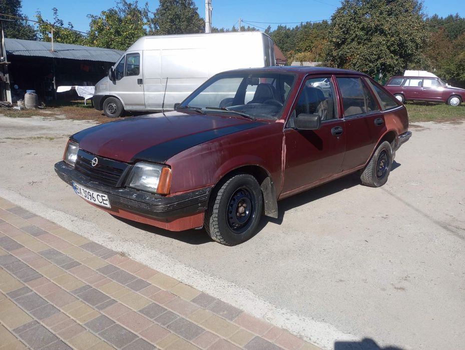 Продам Опель Аскона