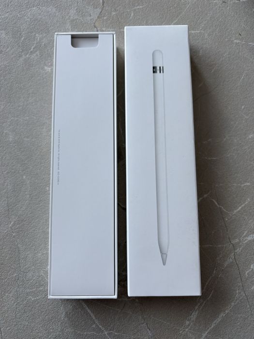 Apple Pencil Rysik 1st Gen Bialy lighting