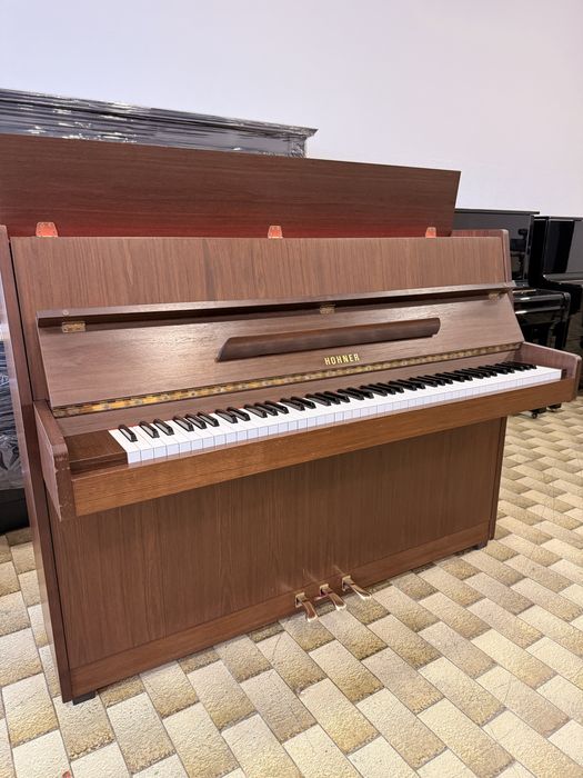 Piano Hohner H109