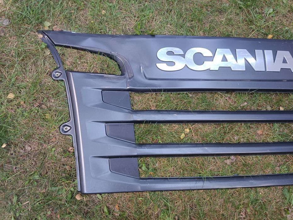 Scania R atrapa grill wlot powietrza przód krata orginał