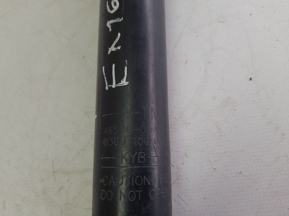 Amortecedor trás esquerdo TOYOTA Yaris (_P13_)