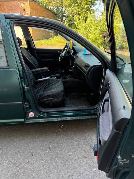 Volkswagen Golf IV