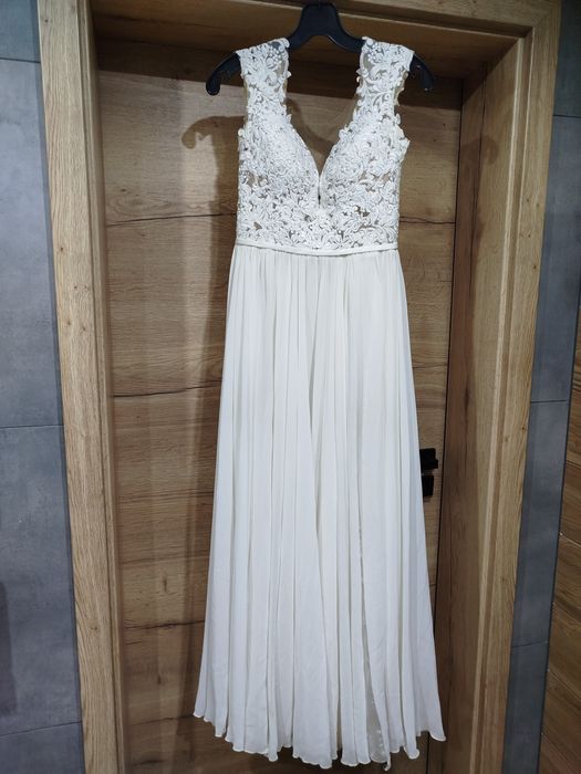 Muślinowa suknia ślubna f&ż