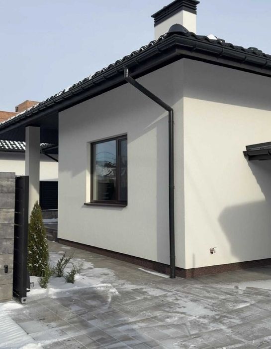 Продаж 1 поверхового будинку з новим ремонтом