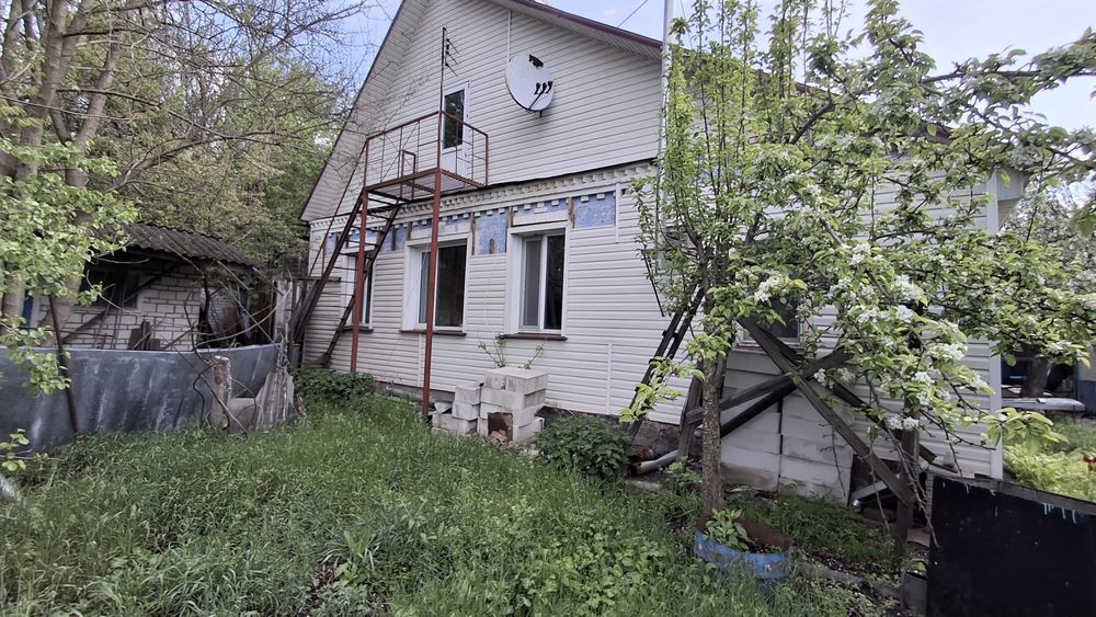 Продам цегляний будинок 102м2