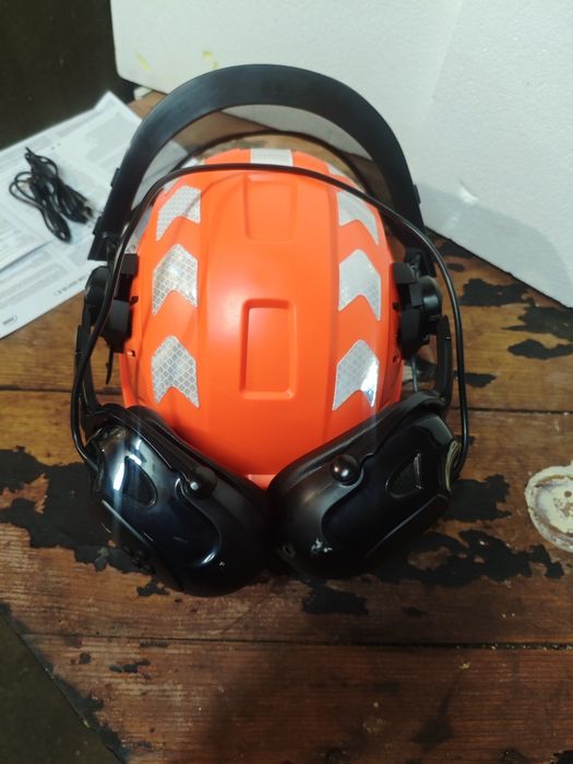 Bluetooth Protective Helmet/Visor433096787483043843