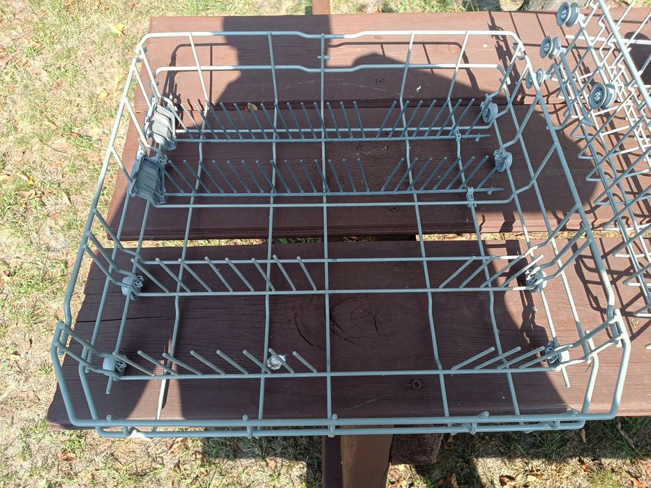 Dwa kosze to zmywarki Bosch albo Siemens oryginał 60 cm