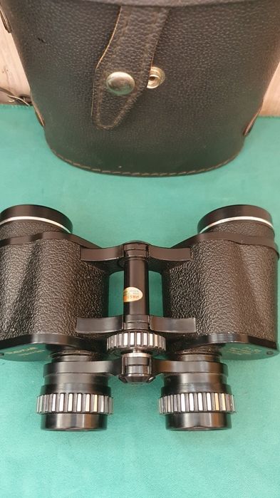 Японський надширококутний бінокль Revue 7x35